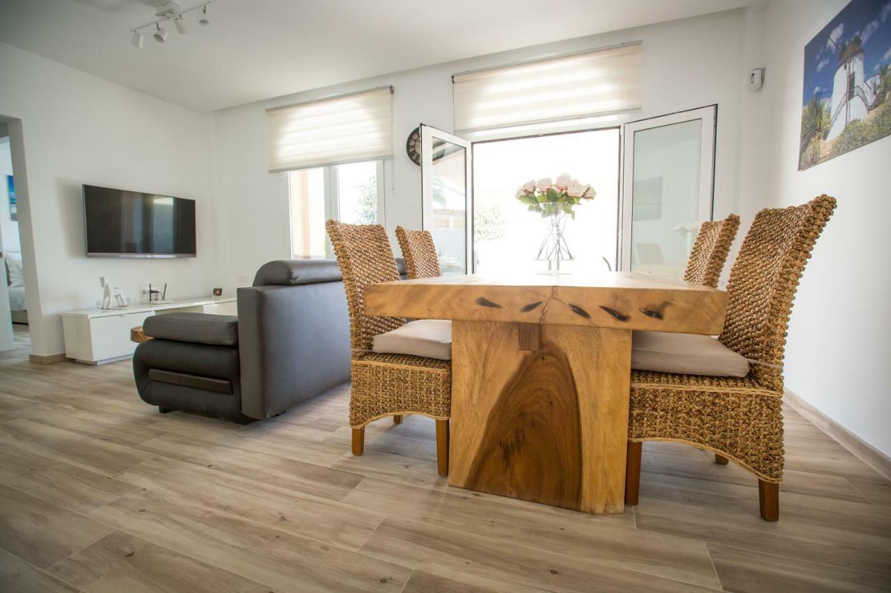 Villa Jandia Modern New Apartment Morro Jable Private Heated Pool Big Terrace And Parking Exterior photo